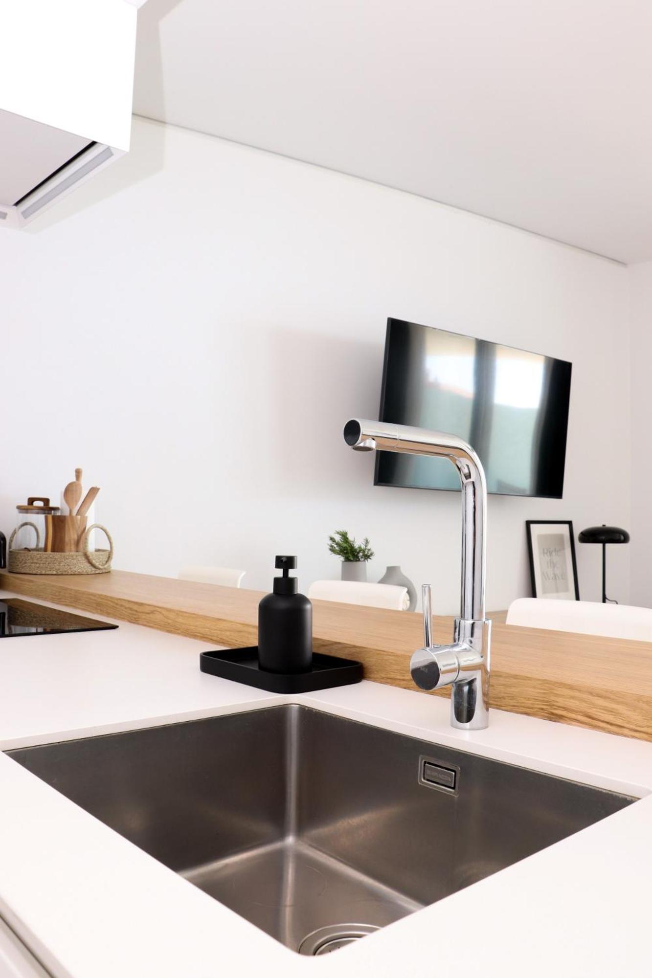 Fantastic Apartment In The Wave Just Steps From Carvajal Beach - Pool And Free Parking Fuengirola Ngoại thất bức ảnh
