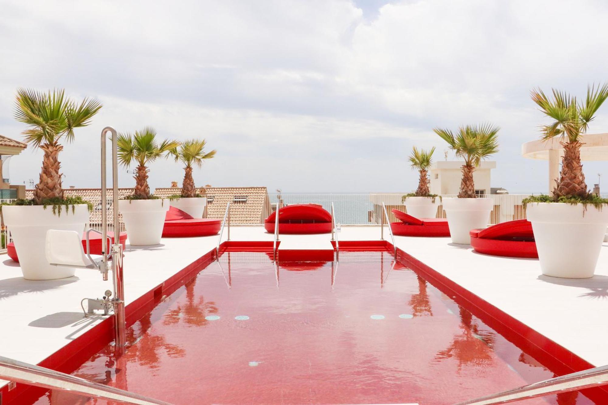 Fantastic Apartment In The Wave Just Steps From Carvajal Beach - Pool And Free Parking Fuengirola Ngoại thất bức ảnh
